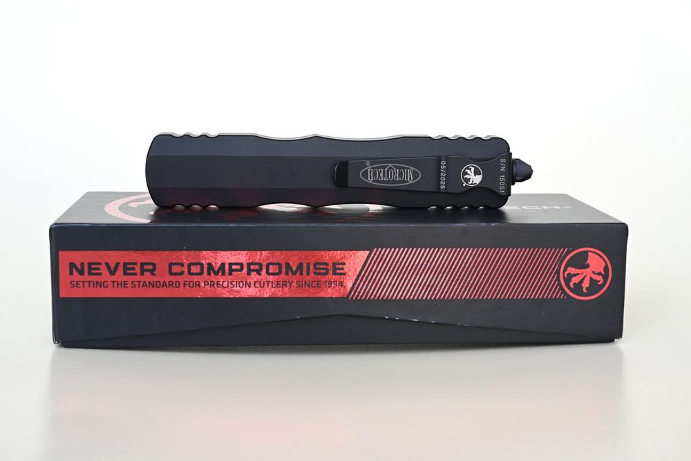 ніж Microtech Dirac Delta
