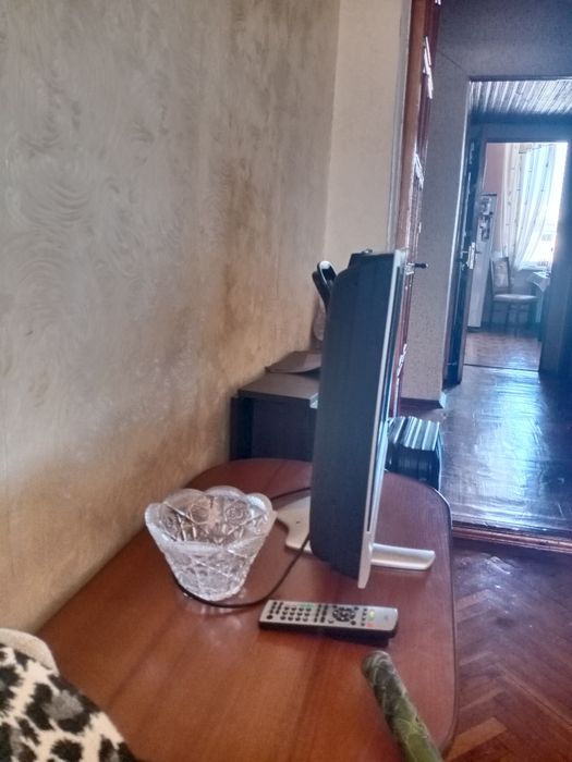 Телевизор Шарп.21 дм