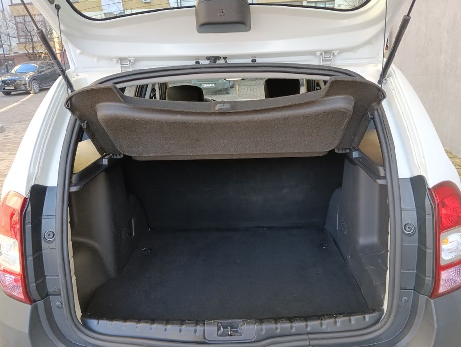 Свіжопригнаний Duster 2016. Дастер