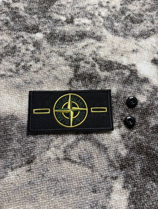 Patch stone island