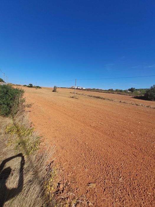 Terreno Agricola no centro do Bairro Abrigada, Alenquer