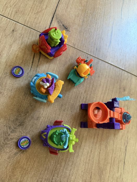 Super zings pojazdy wraz z figurkami