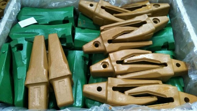 Зуб ковша, мини зубья, коронка ковша, зубья на ковш, CAT ESCO коронки