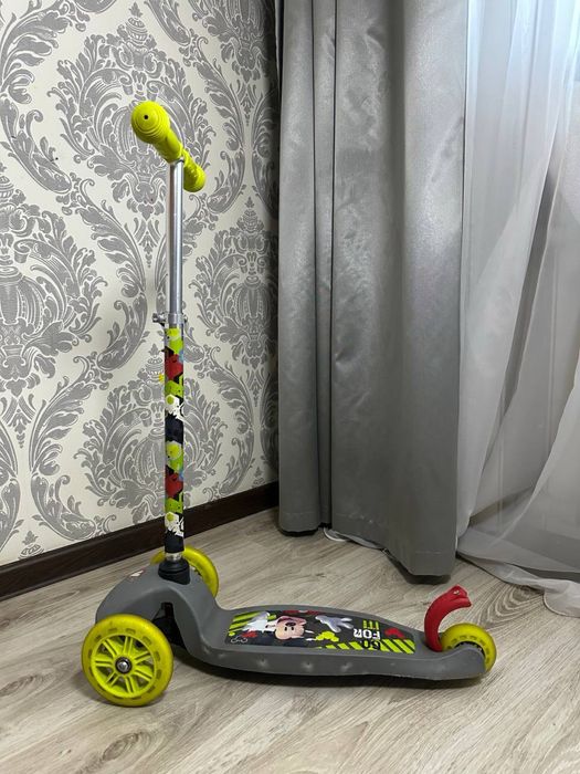 Самокат Mickey Mouse