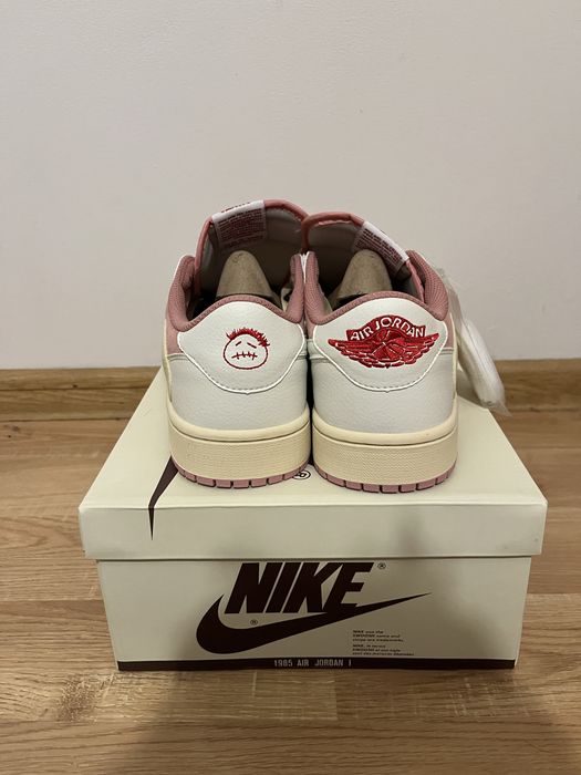 Air Jordan 1 x Travis Scoot