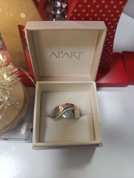 Pierścionek srebrno złoty