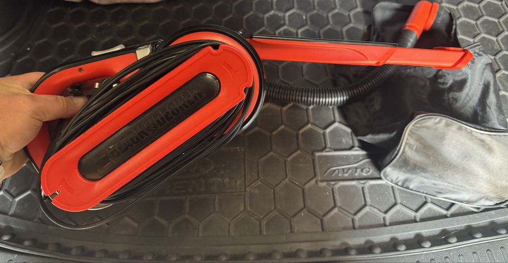 Автомобільний пилесос  Black+Decker PAV 1205