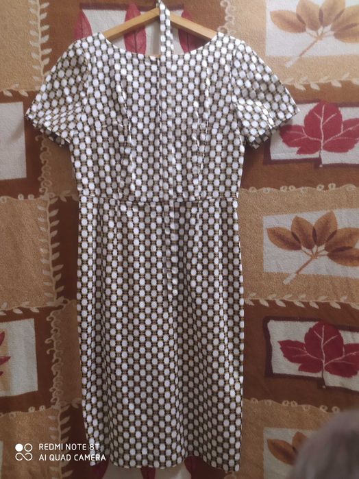 2 якісні сукні Krisstel lab!