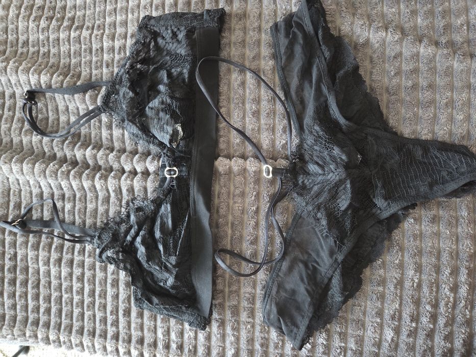 Продам  наборы белья Intimmisimi и других бредов