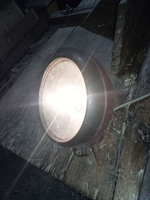 Фара для грузової машини.