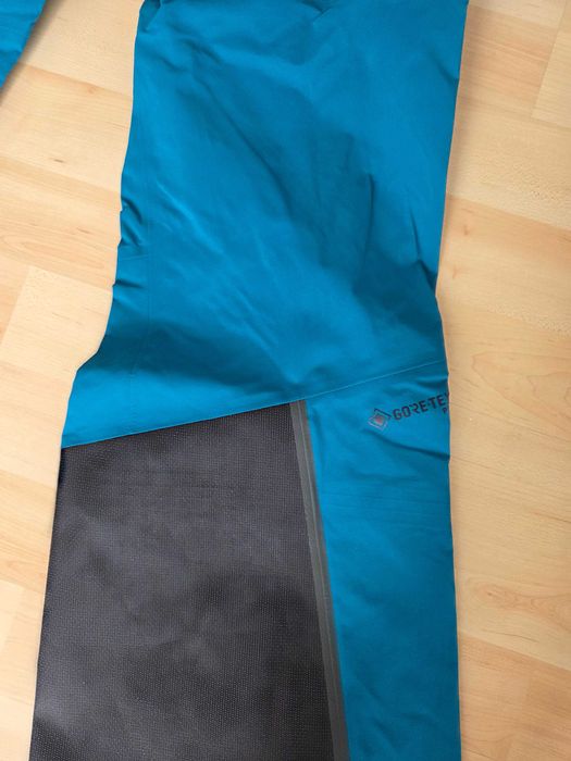 Spodnie goretex Black yak