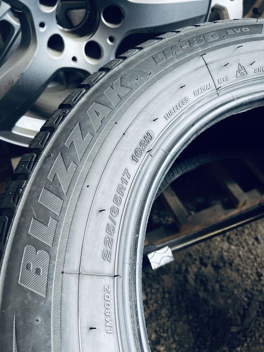 Шини Резина Зимові 225 65 17 Bridgestone Blizzak LM-80 Evo 4шт