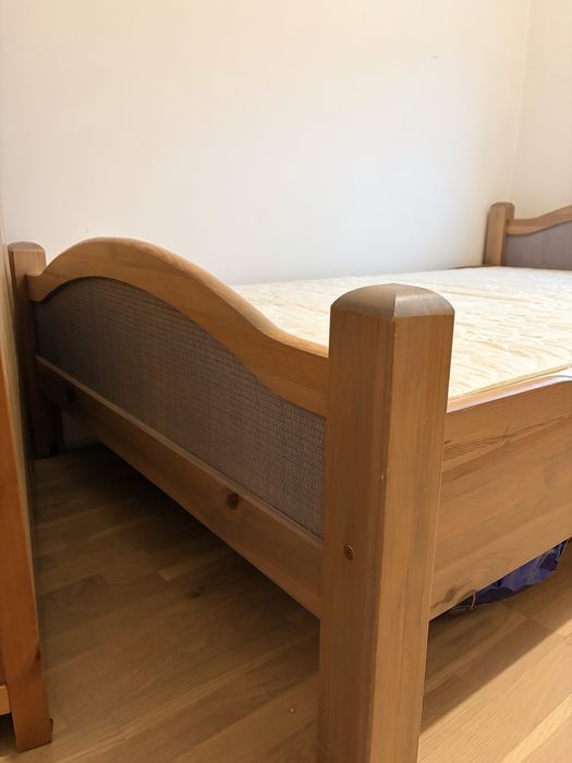 Lozko lite drewno sosnowe 120x200, ratan, bejca