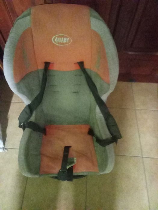 Sprzedam fotelik samochodowy 4 baby