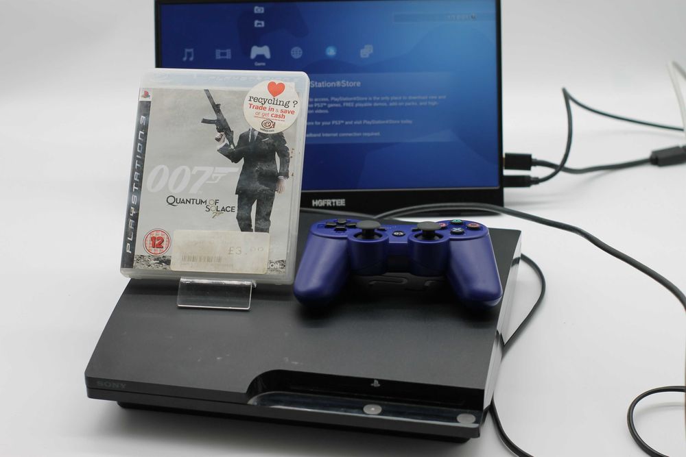 Konsola PlayStation 3 Slim 500GB + Pad Zamiennik + Gra 007 Quantum of Solace (CECH-2504B)