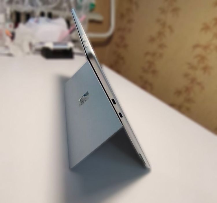 Microsoft Surface Pro 11 for Business  Intel Core Ultra 7  на  16/512GB