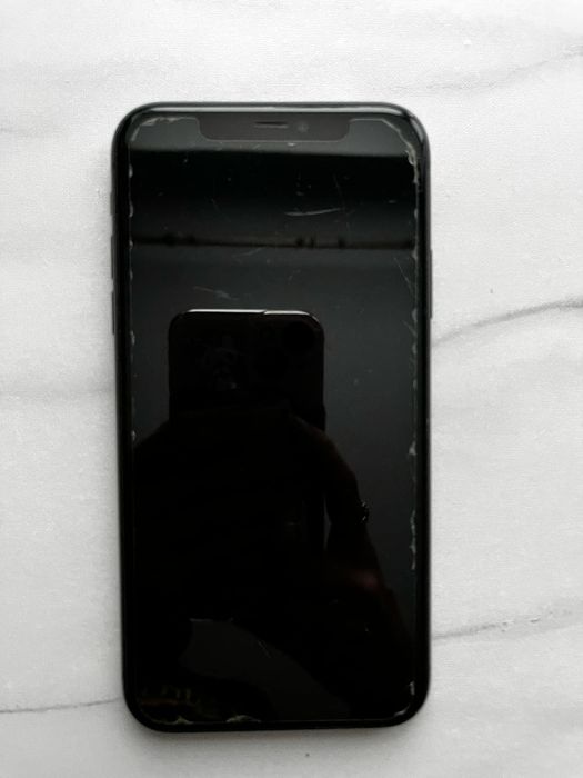 iPhone 11 bez blokady icloud