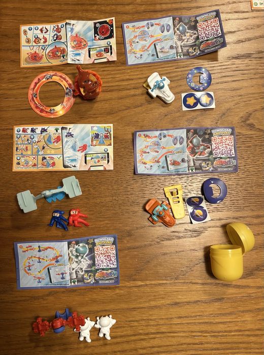 Kinder surpresa vários