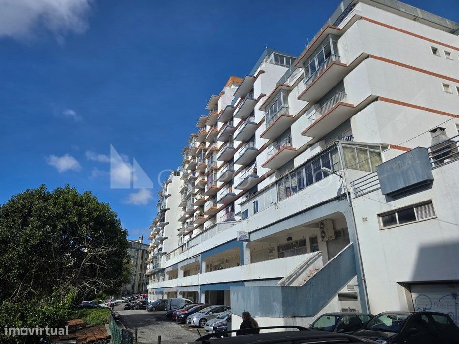 Apartamento T2 na Rinchoa (Rio de Mouro) , possibilidade aquisição ... — Rio de Mouro, Lisboa
