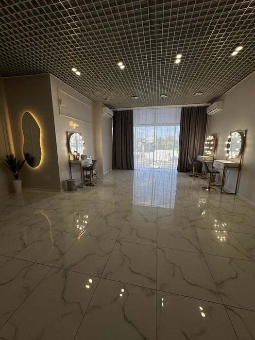 Аренда места визажист /бровист