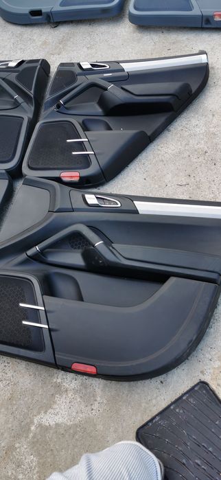 Cayenne 958 дверные карты салона