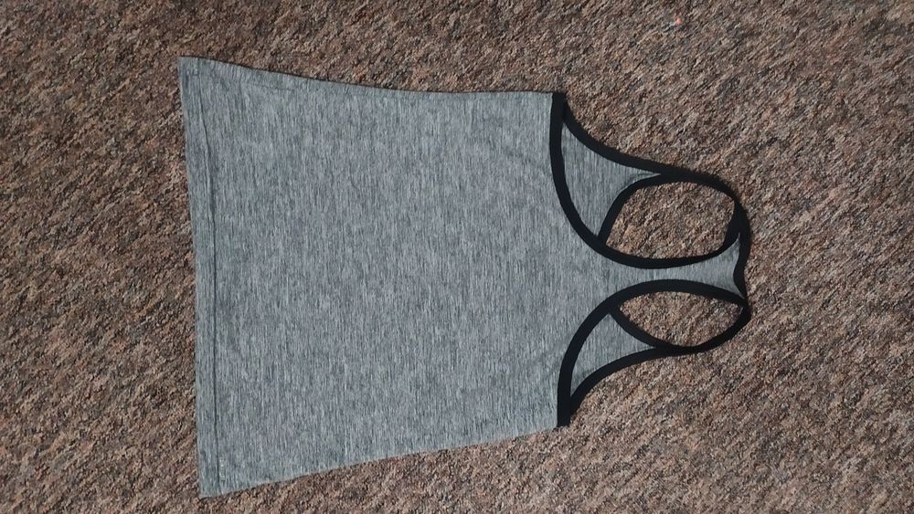 Майка спортивная фирмы ,, Adidas "Climate размер S