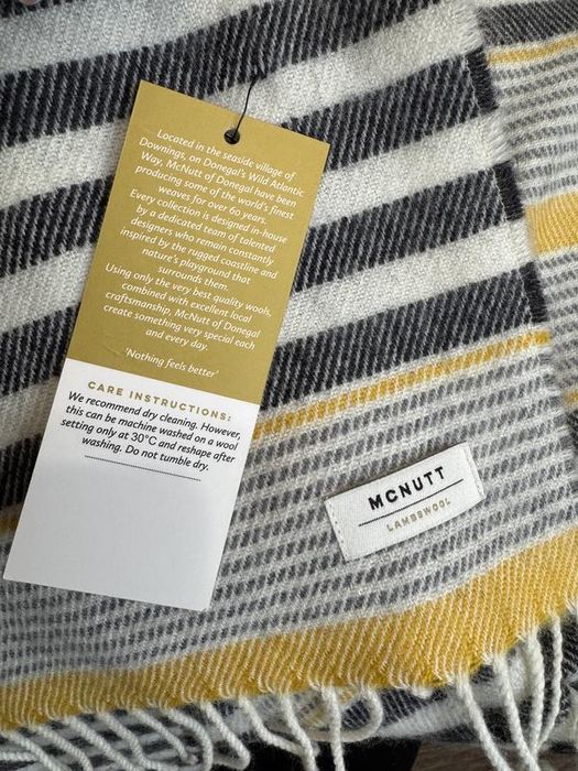 Шарф із ягнячої вовни в смужку від mcnutt of donegal