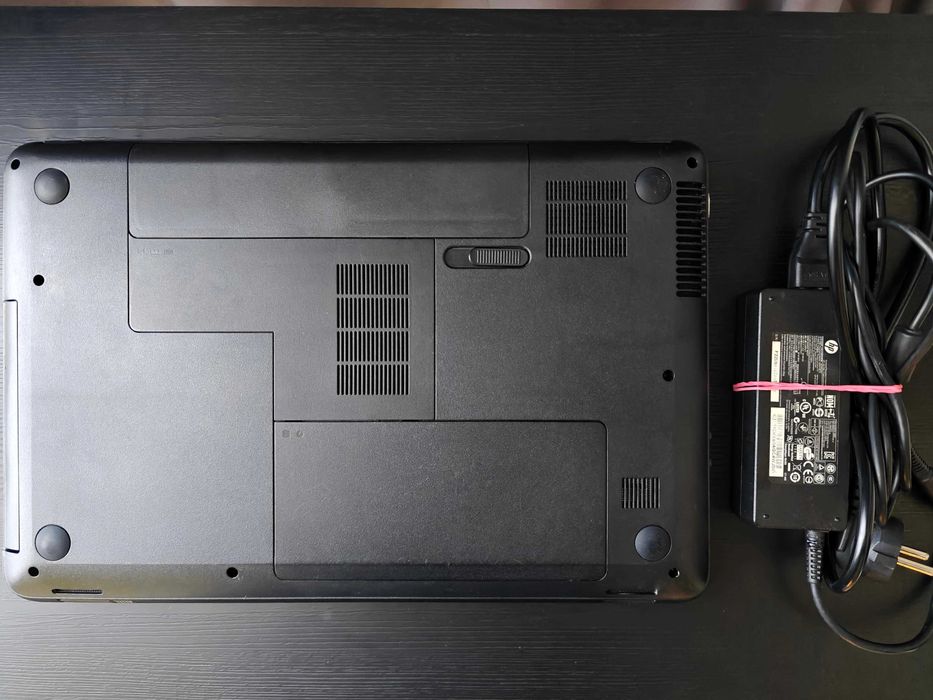 Ноутбук HP 2000 Intel Pentium /6 DDR3 /128 SSD /320 HDD