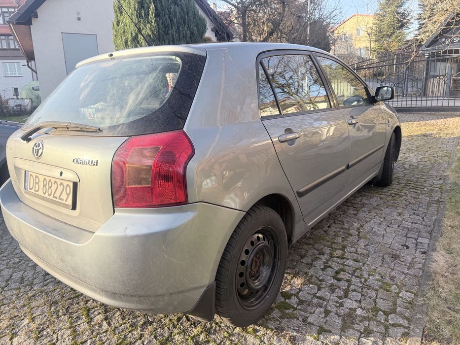 Toyota corolla E12