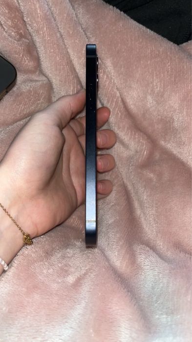 Iphone 12 na sprzedaż