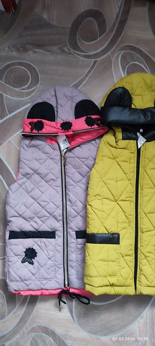 Жилетки для дівчаток .