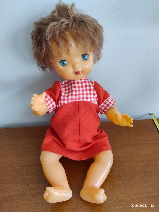 Lalka z czasów PRL .