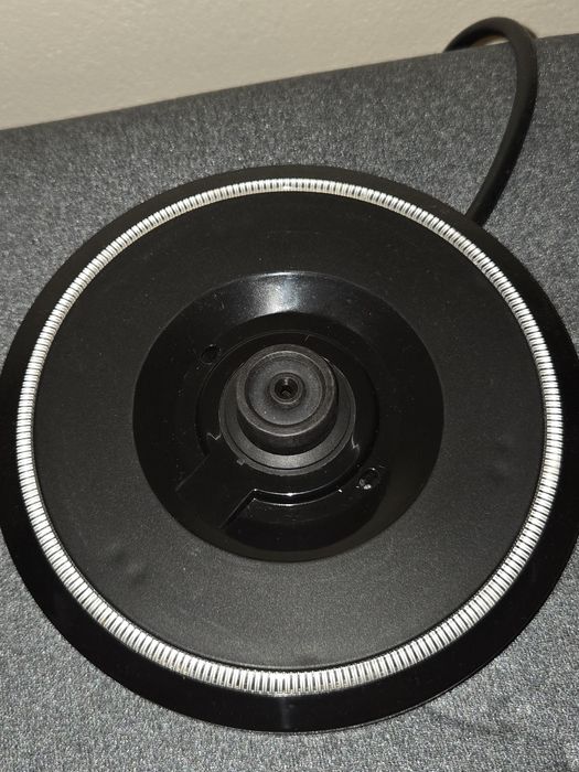 Żelazko Qilive czarne bezprzewodowe