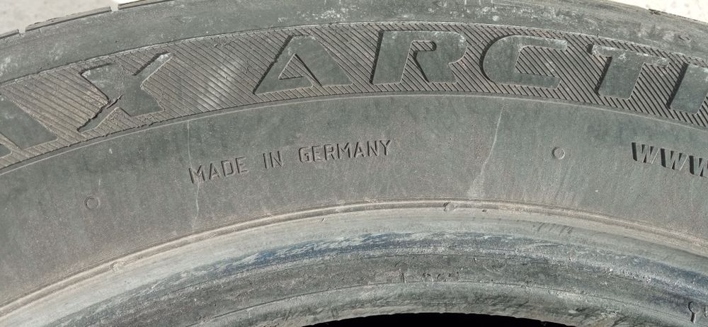 Шина зима 205/60R16 1 штука 
2 шт GOOD YEAR 5-6мм залишок стан хороший