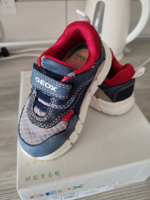 Кросівки geox ,кроссовки для хлопчика розмір 22