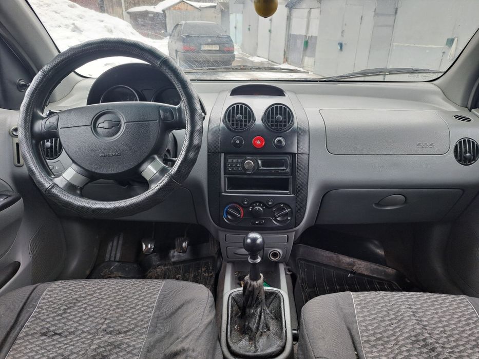 Панель приладів авео т200