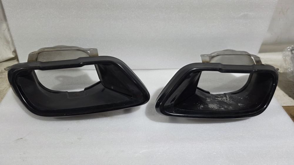 Końcówka wydechu tłumika czarna bmw x5 x6 x7 g05 g06 g07 m pakiet