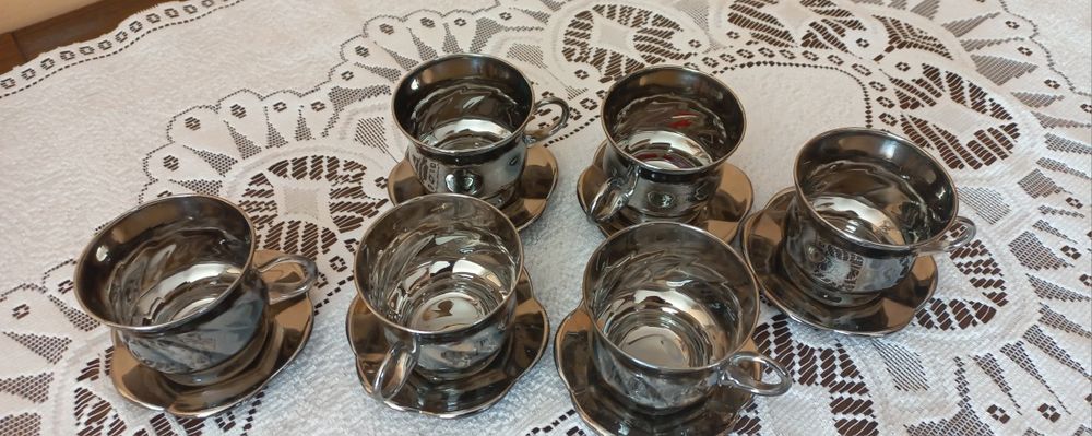 Filiżanki szkło I porcelana