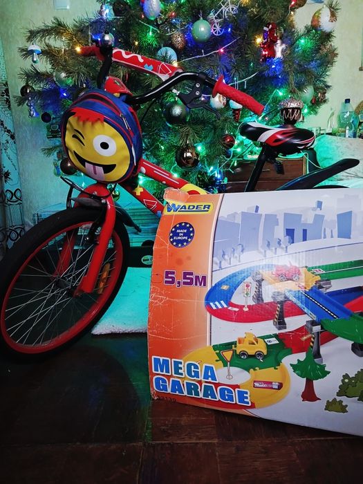 Велосипед детский 20 д.+ бонус игровой набор