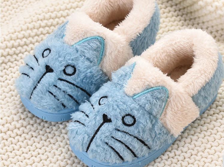 Pantufas/ chinelos sola borracha unisexo - Tam. 24