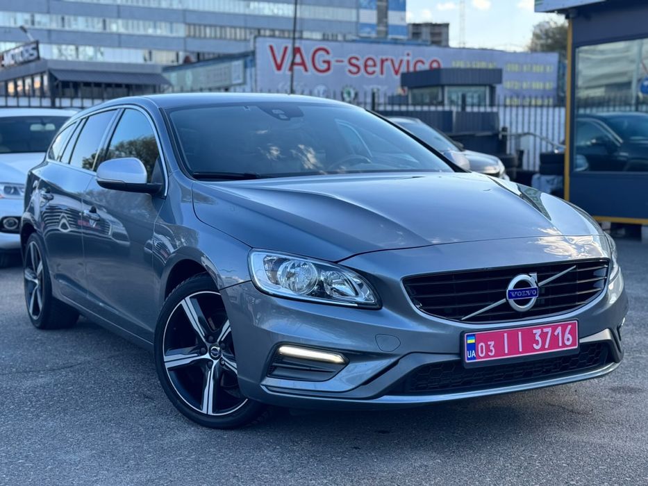 Volvo V60 Facelift R-Design D3 Drive-E 2016