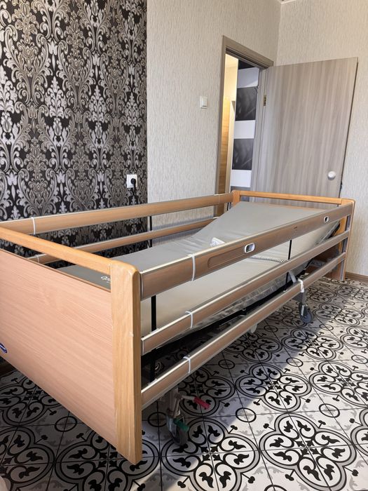 Инвалидная кровать трансформер.