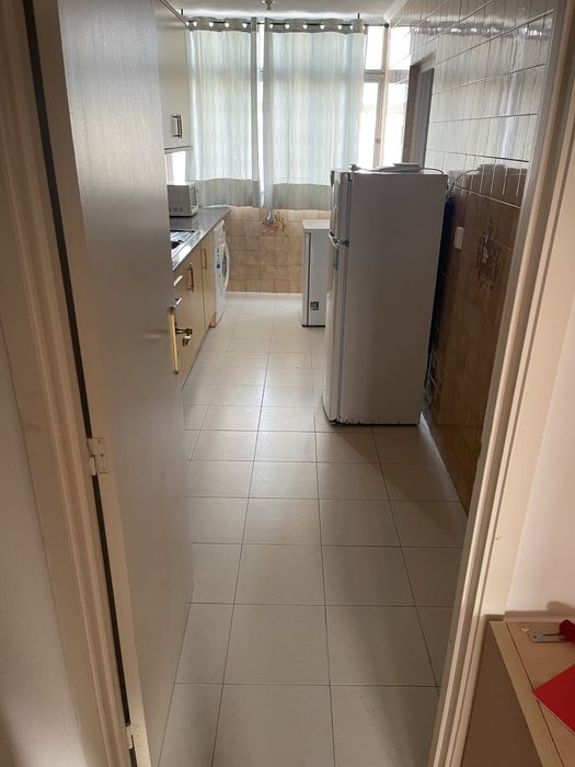Apartamento T3 - Vale da Amoreira para arrendar