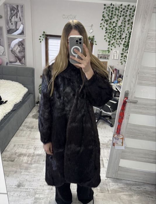 Futro z norek czarne z Gdańskie Zakłady Futrzane