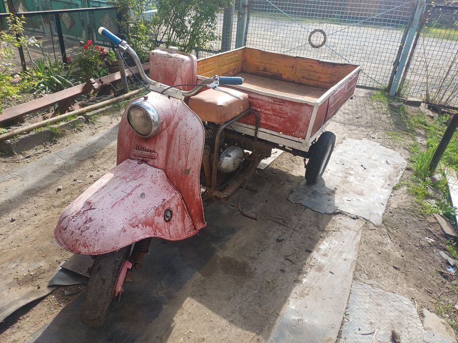 Муравей ( Моторолер) по запчастям