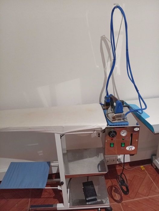 Vendo ferro de engomar industrial com caldeira