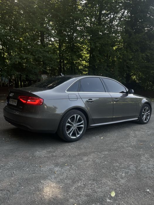 Audi a4b8 2013p