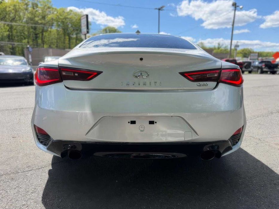 Infiniti Q60      2018