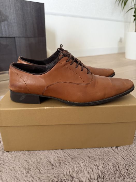 Skórzane  buty wizytowe ZARA rozmiar 42