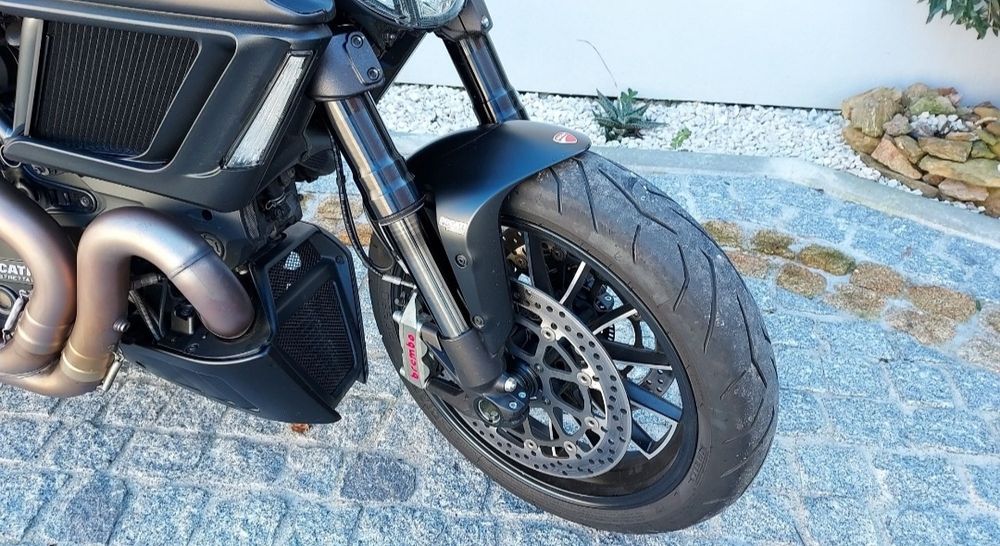 Ducati diavel - 11/2015